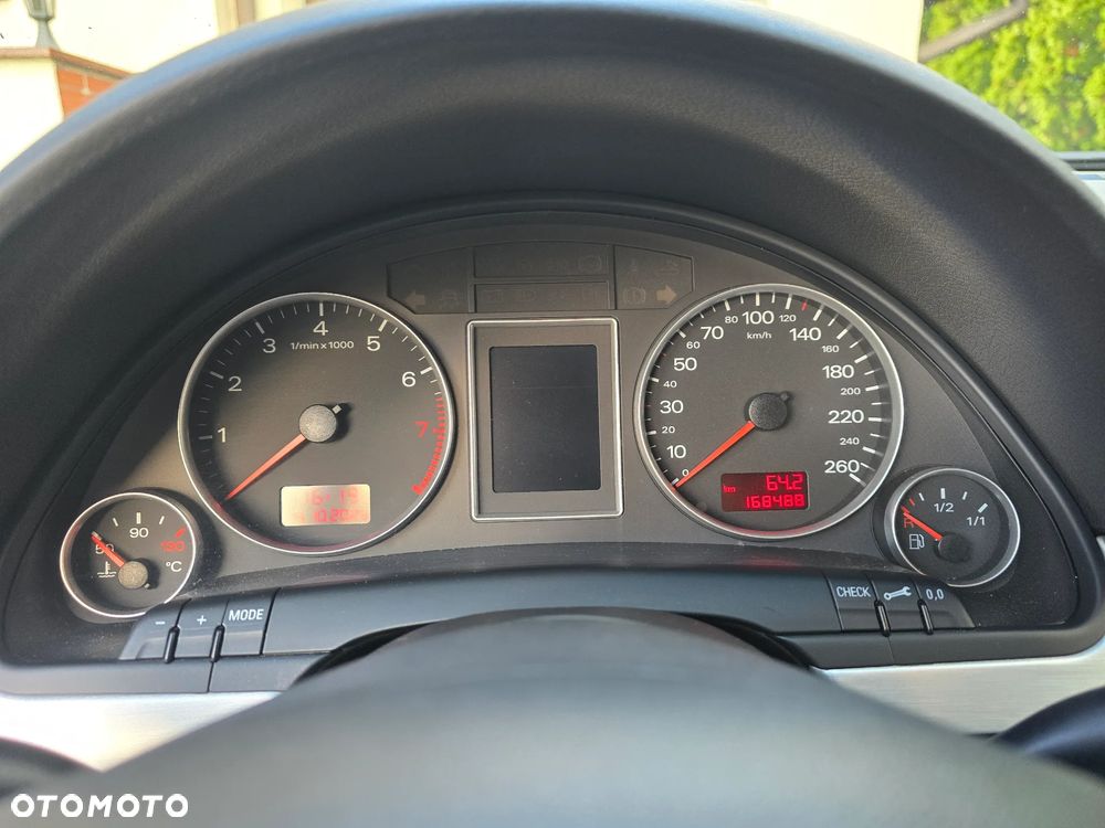 Audi A4 Avant - 22