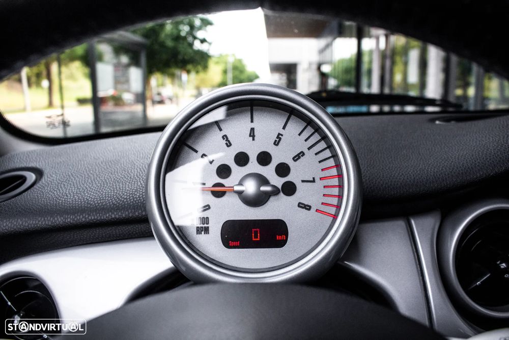 MINI Cabrio Cooper - 19