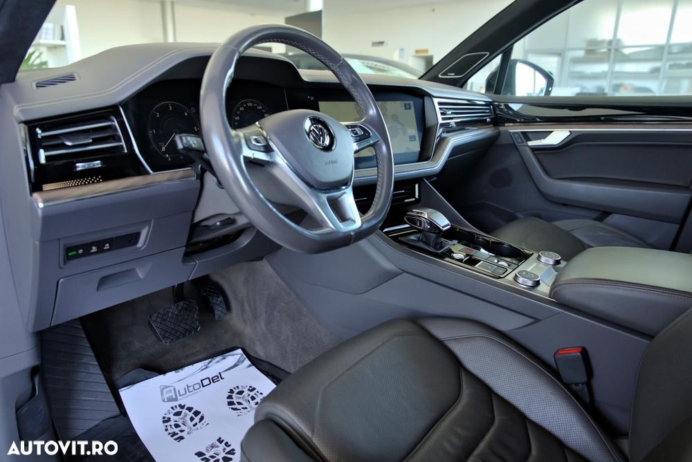 Volkswagen Touareg 3.0 V6 TDI SCR 4Motion Automatik Elegance - 14