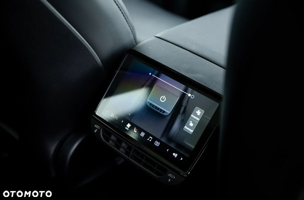 Tesla Y Model RWD - 32