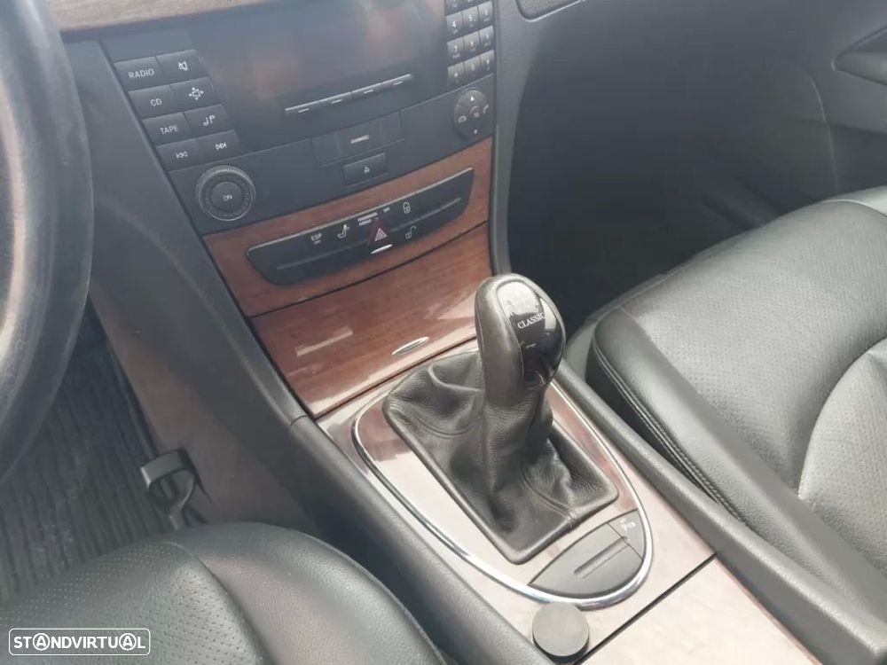 Mercedes-Benz E 220 CDI Classic - 13