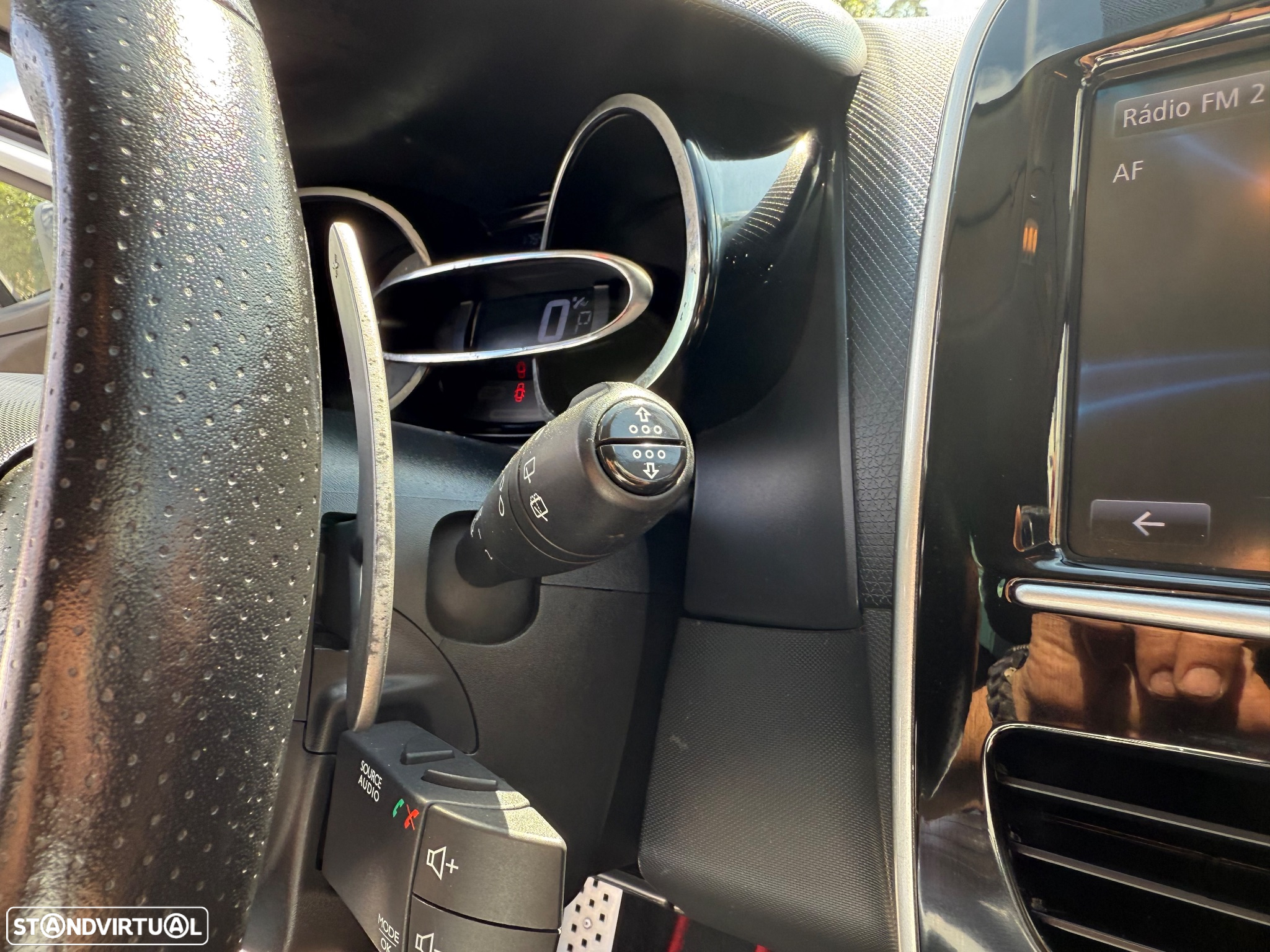 Renault Clio TCe 200 EDC Sport R.S. - 31