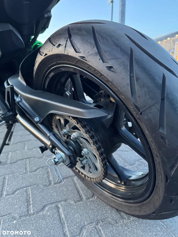 Kawasaki ER - 21
