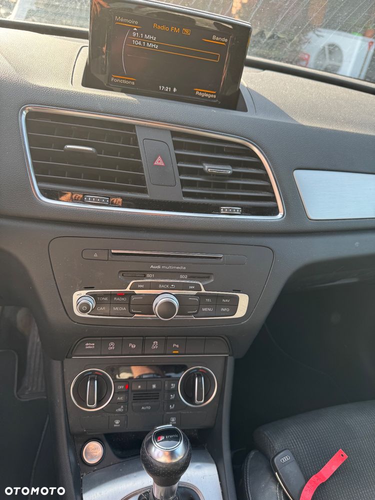 Audi Q3 2.0 TDI S tronic sport - 19