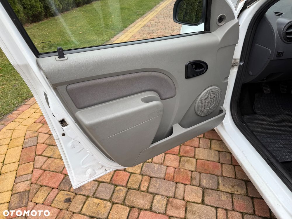 Dacia Logan 1.6 Ambiance - 7