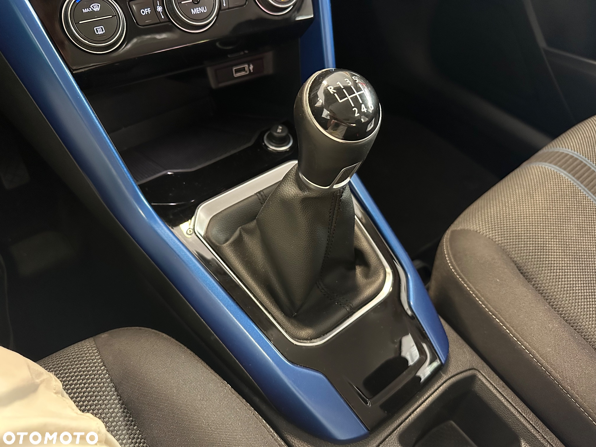 Volkswagen T-Roc 1.5 TSI ACT OPF Style - 37