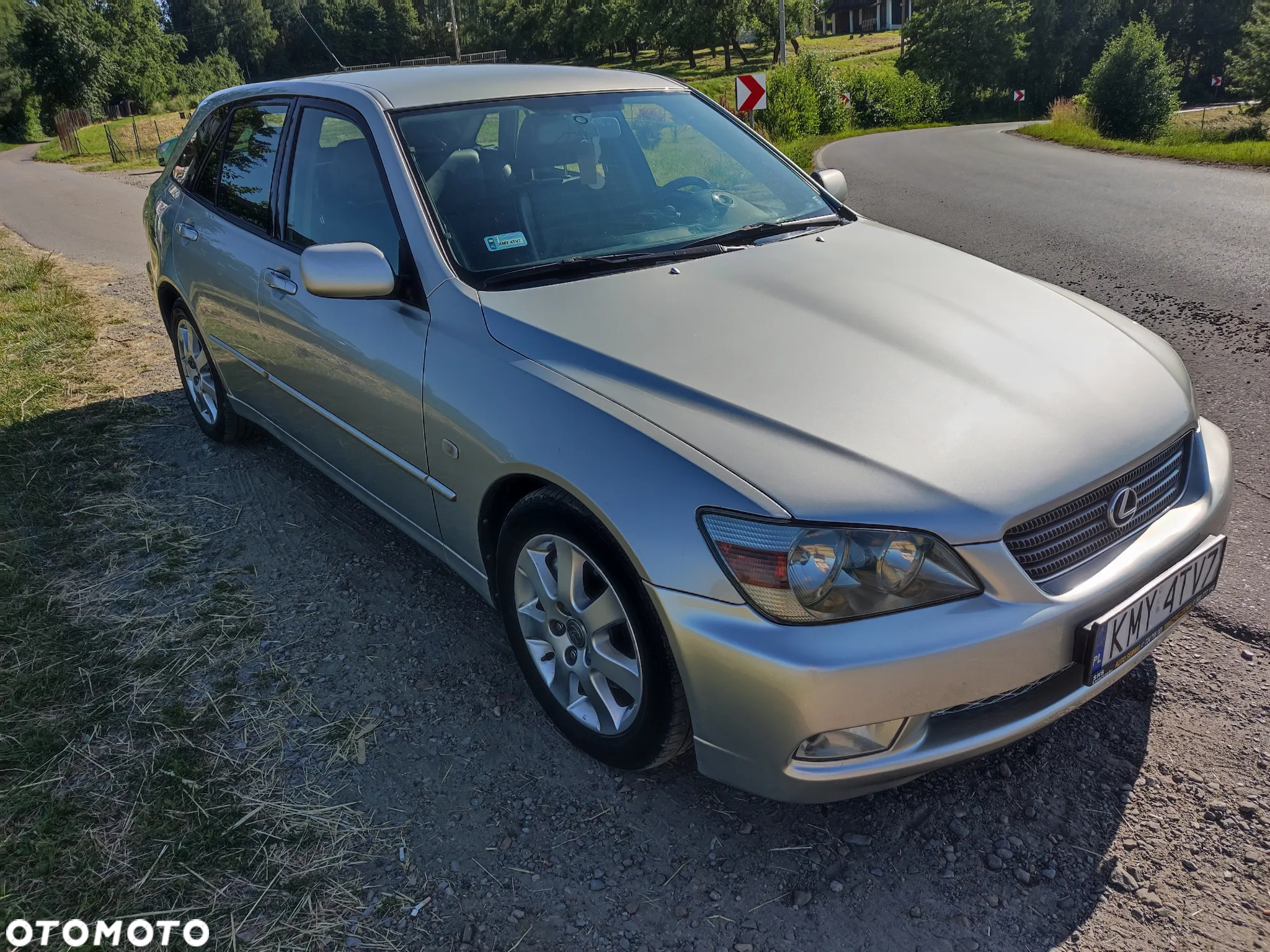 Lexus IS 200 SportCross - 2