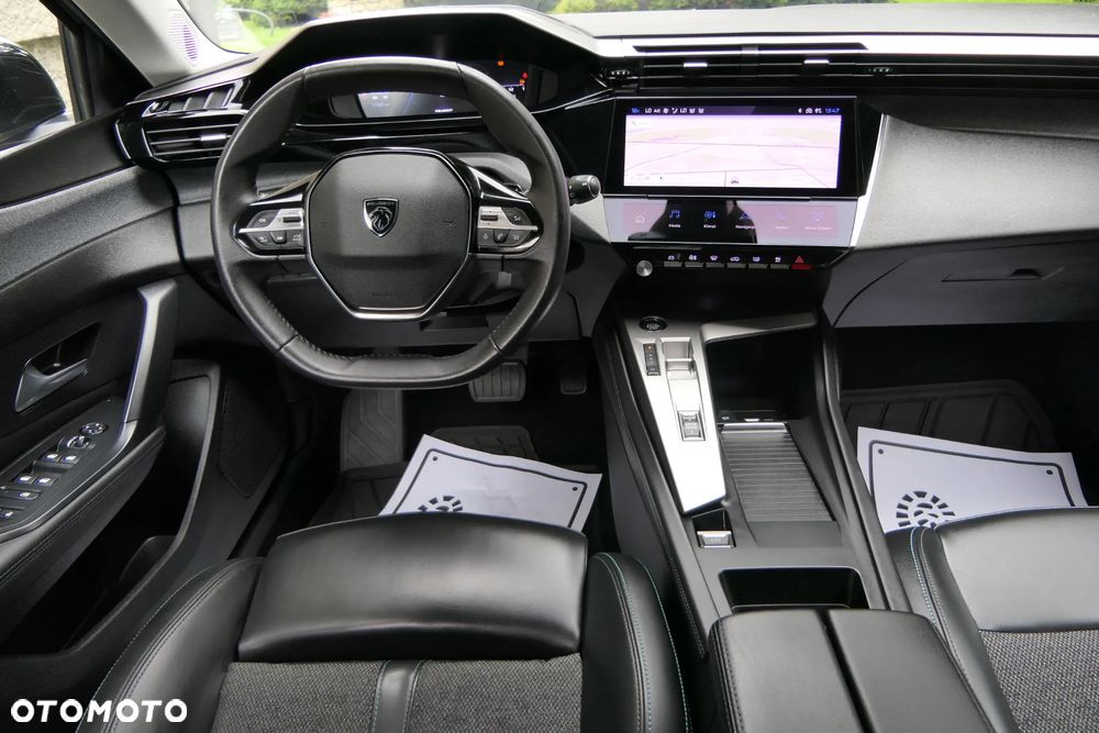 Peugeot 308 1.2 PureTech Allure S&S - 17