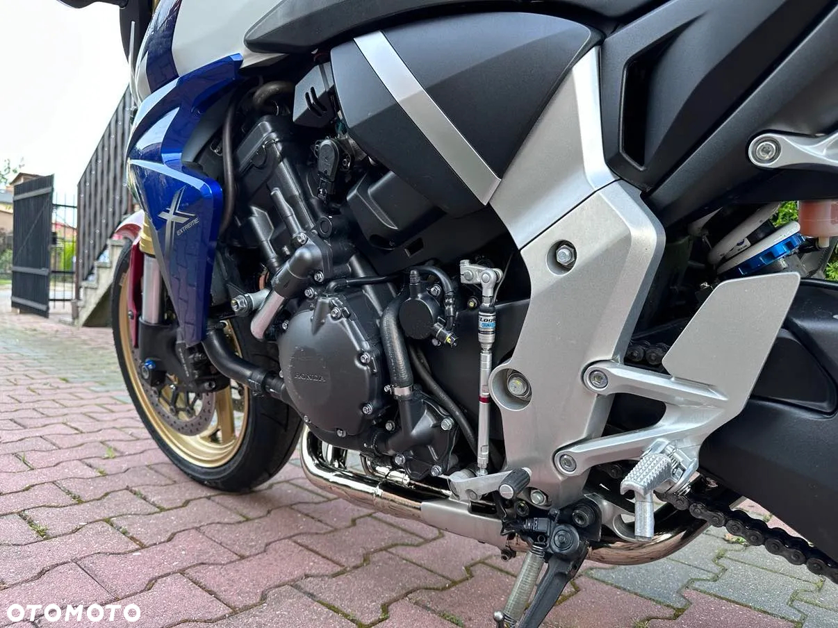Honda CB - 10