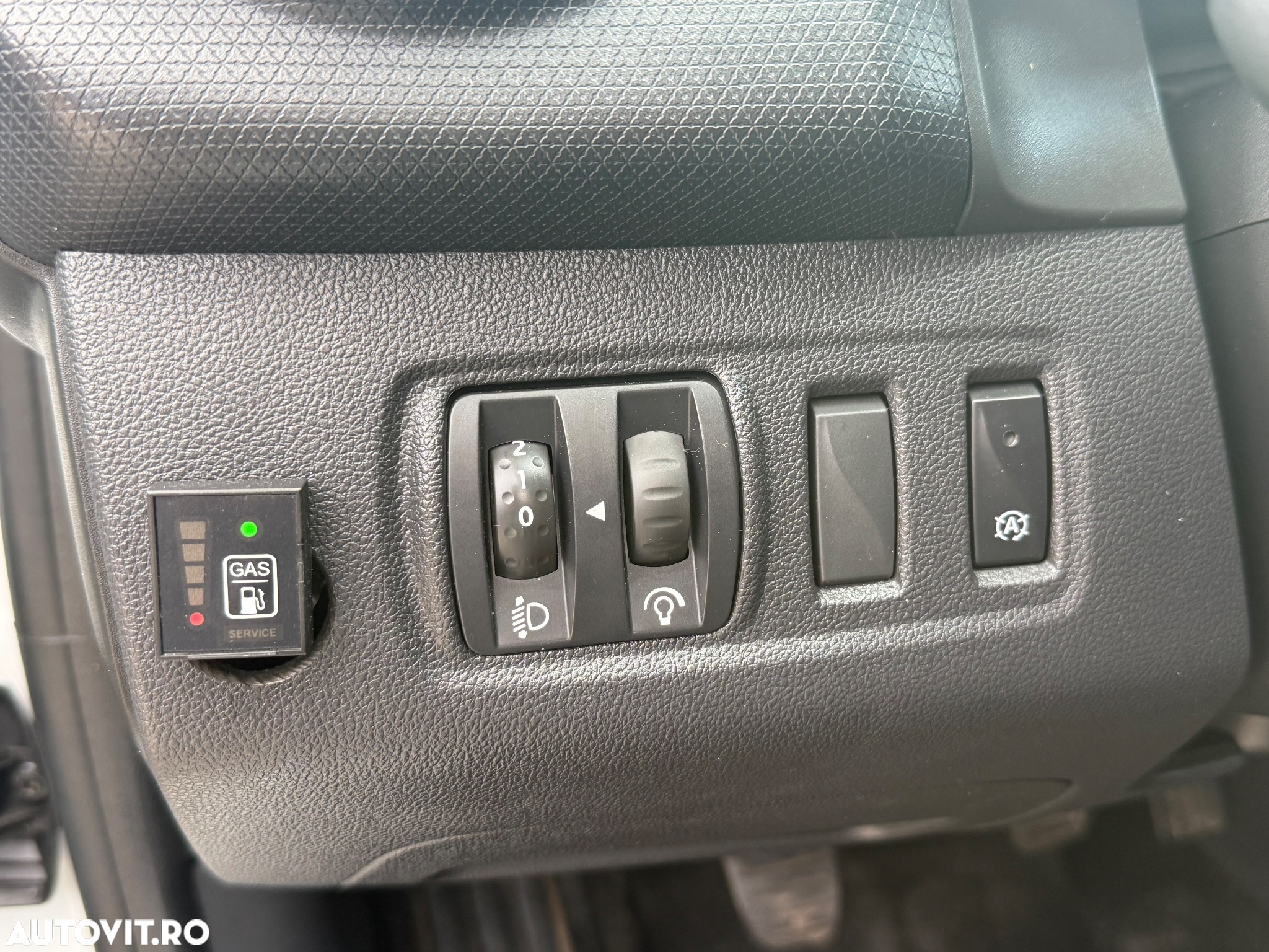 Renault Clio (Energy) TCe 75 Start & Stop LIFE - 13