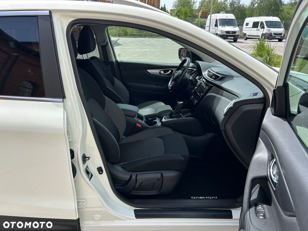 Nissan Qashqai 1.3 DIG-T Tekna DCT - 19