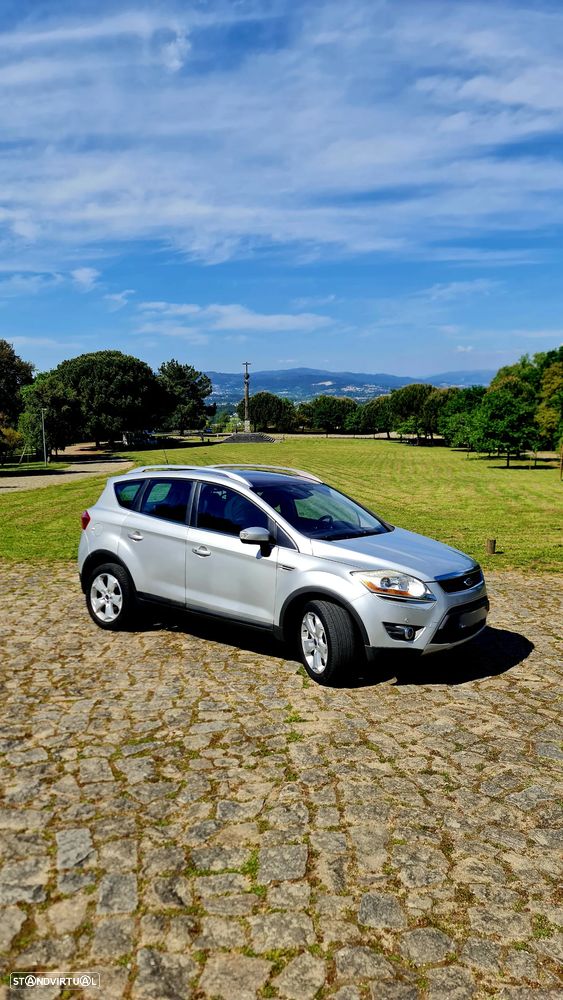 Ford Kuga 2.0 TDCi 4x4 Titanium - 4