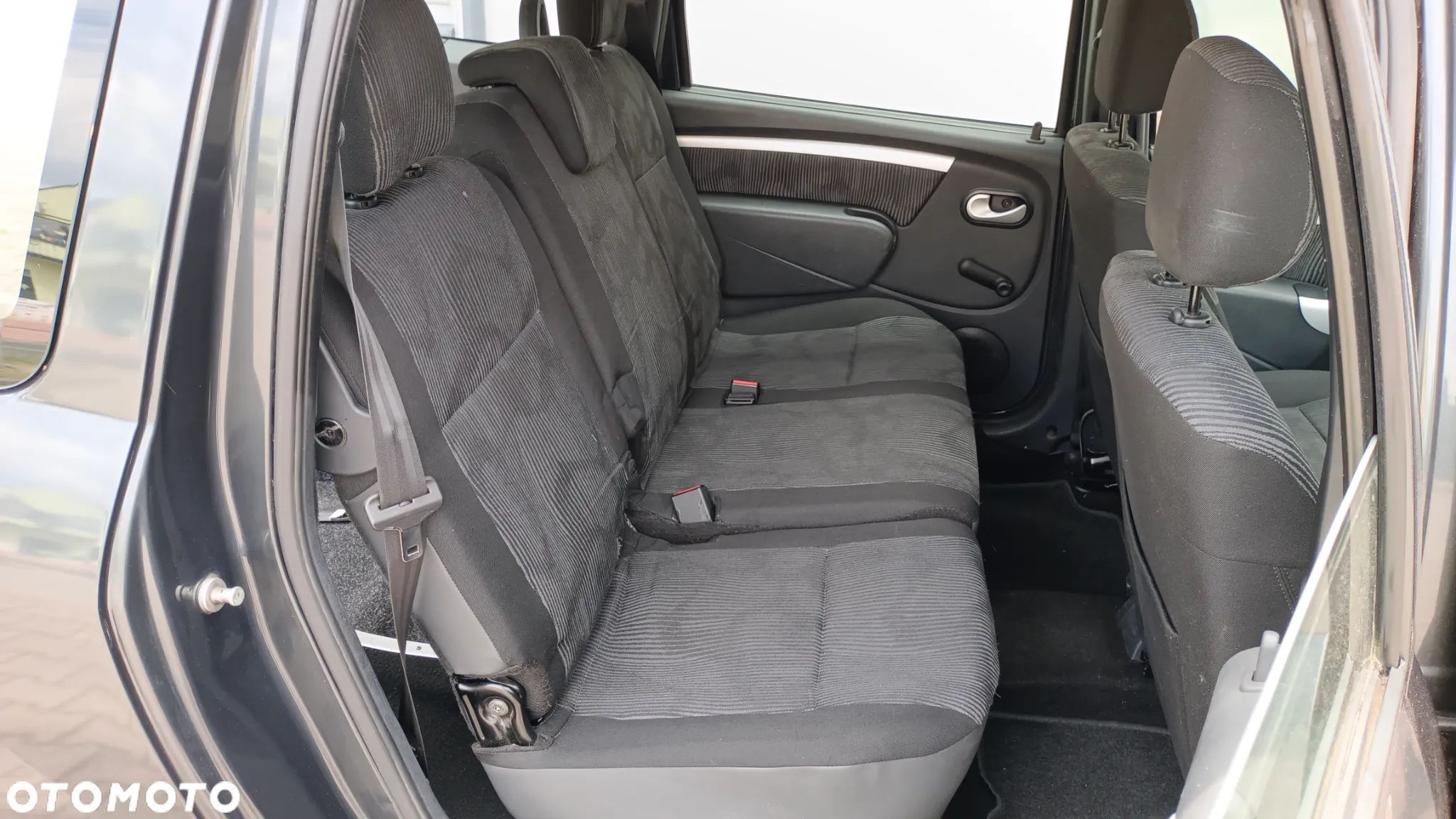 Dacia Logan MCV 1.6 Ambiance - 16
