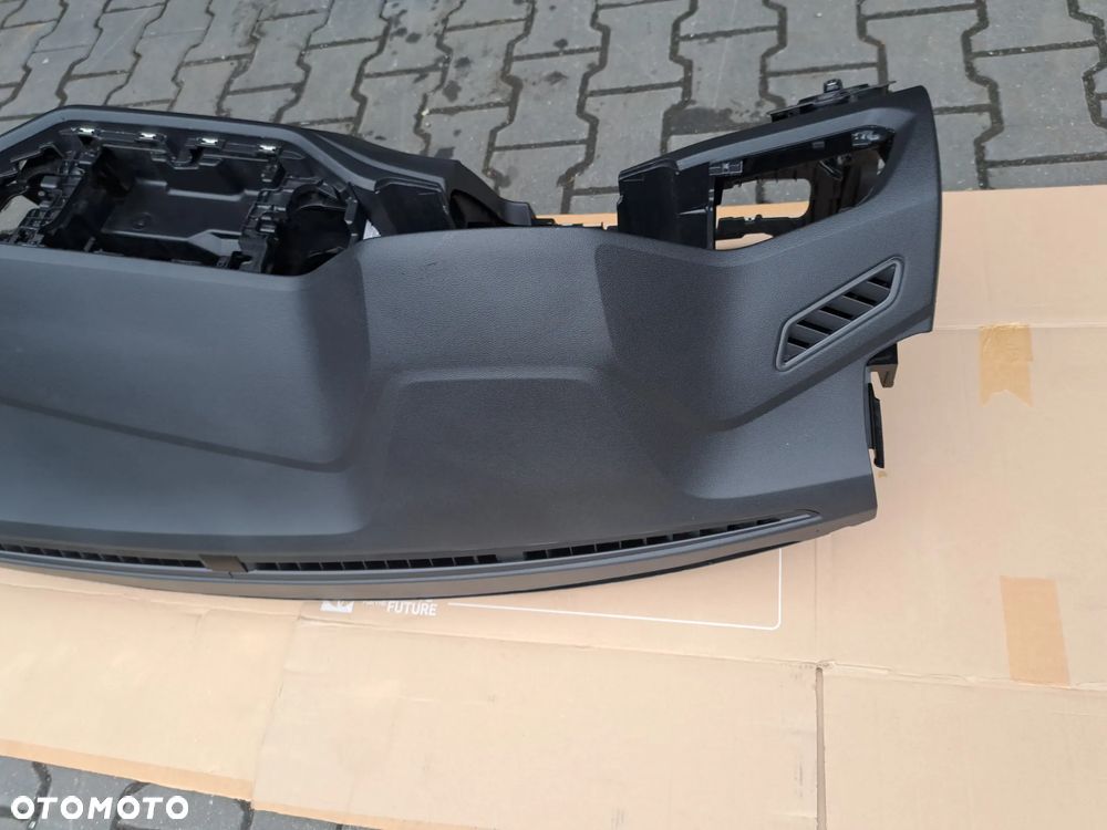 Volkswagen T Roc deska rozdzielcza konsola airbag - 2