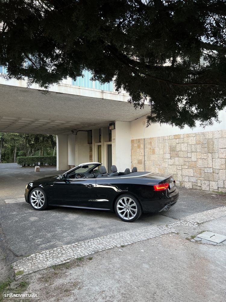Audi A5 Cabrio 2.0 TDi quattro S-line - 32
