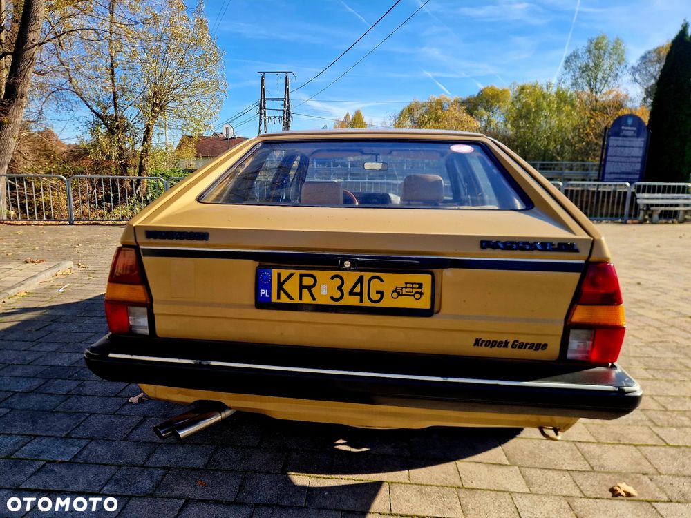 Volkswagen Passat - 16