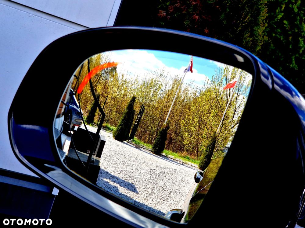 Volvo XC 60 B4 B Plus Dark - 21