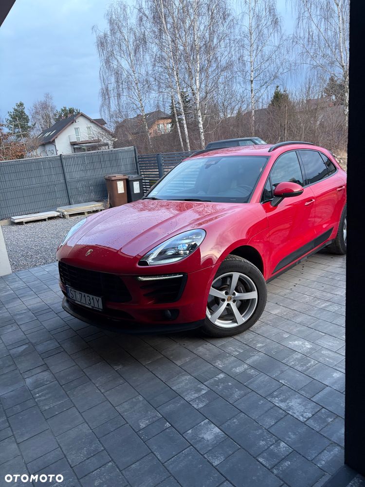 Porsche Macan - 1
