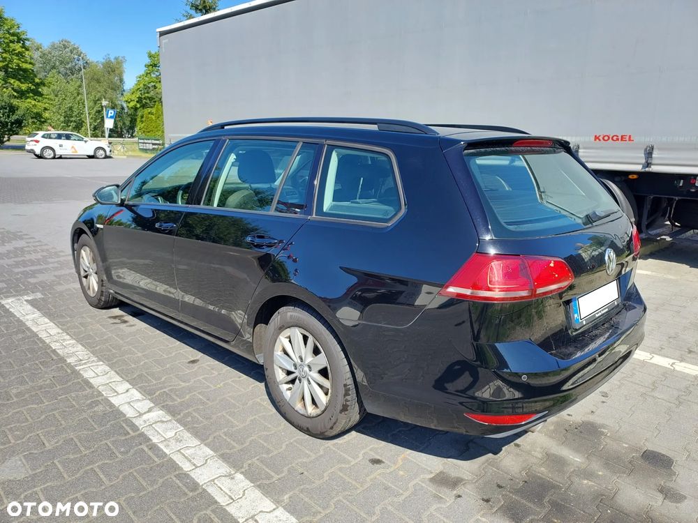 Volkswagen Golf 1.6 TDI BlueMotion Trendline - 3