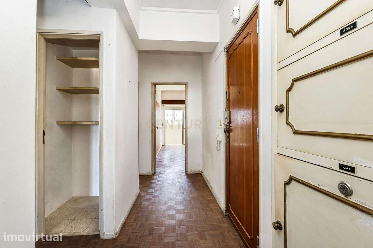 Apartamento T4 com 129 m² e estacionamento — Calçada do Tojal, oportun - Grande imagem: 3/30