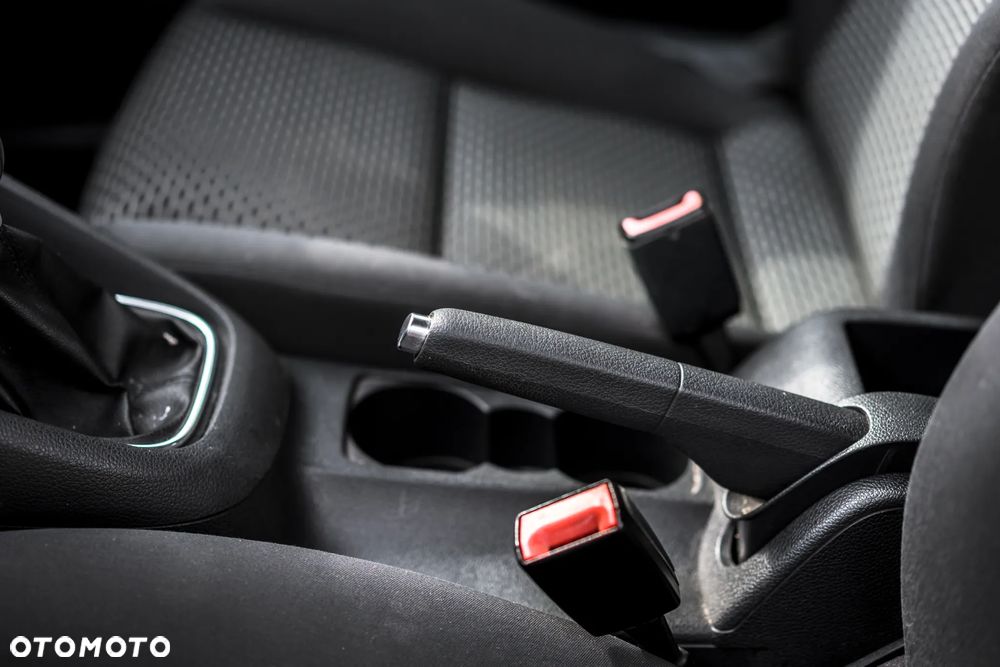 Volkswagen Golf 1.6 Edition - 14