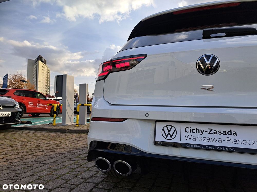 Volkswagen Golf VIII 2.0 TSI 4Motion R - 39