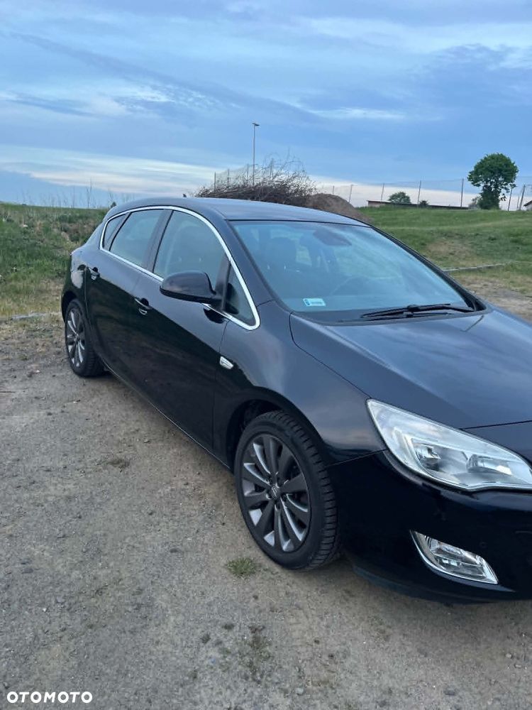 Opel Astra 1.4 T Cosmo - 6