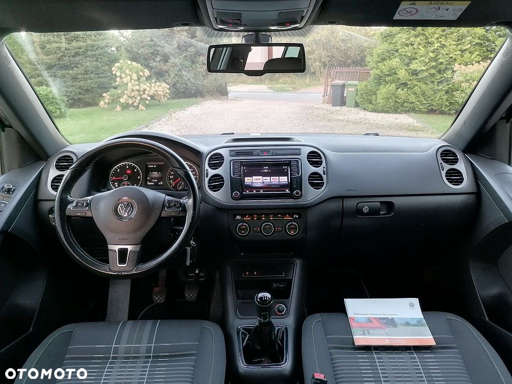 Volkswagen Tiguan 2.0 TDI DPF BlueMotion Technology Lounge Sport & Style - 17