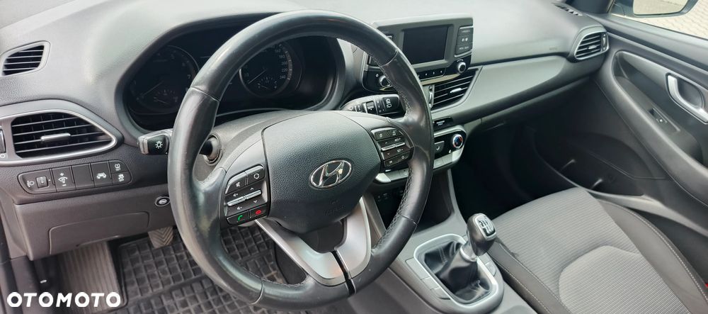 Hyundai i30 1.4 Comfort - 10