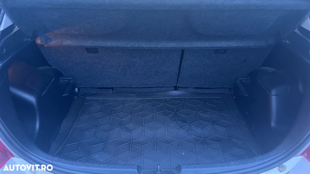 Toyota Yaris 1.4 L D-4D DPF Luna - 7