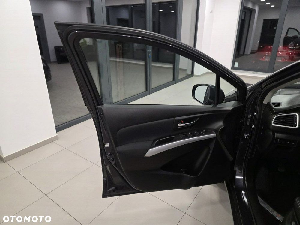 Suzuki SX4 S-Cross - 12