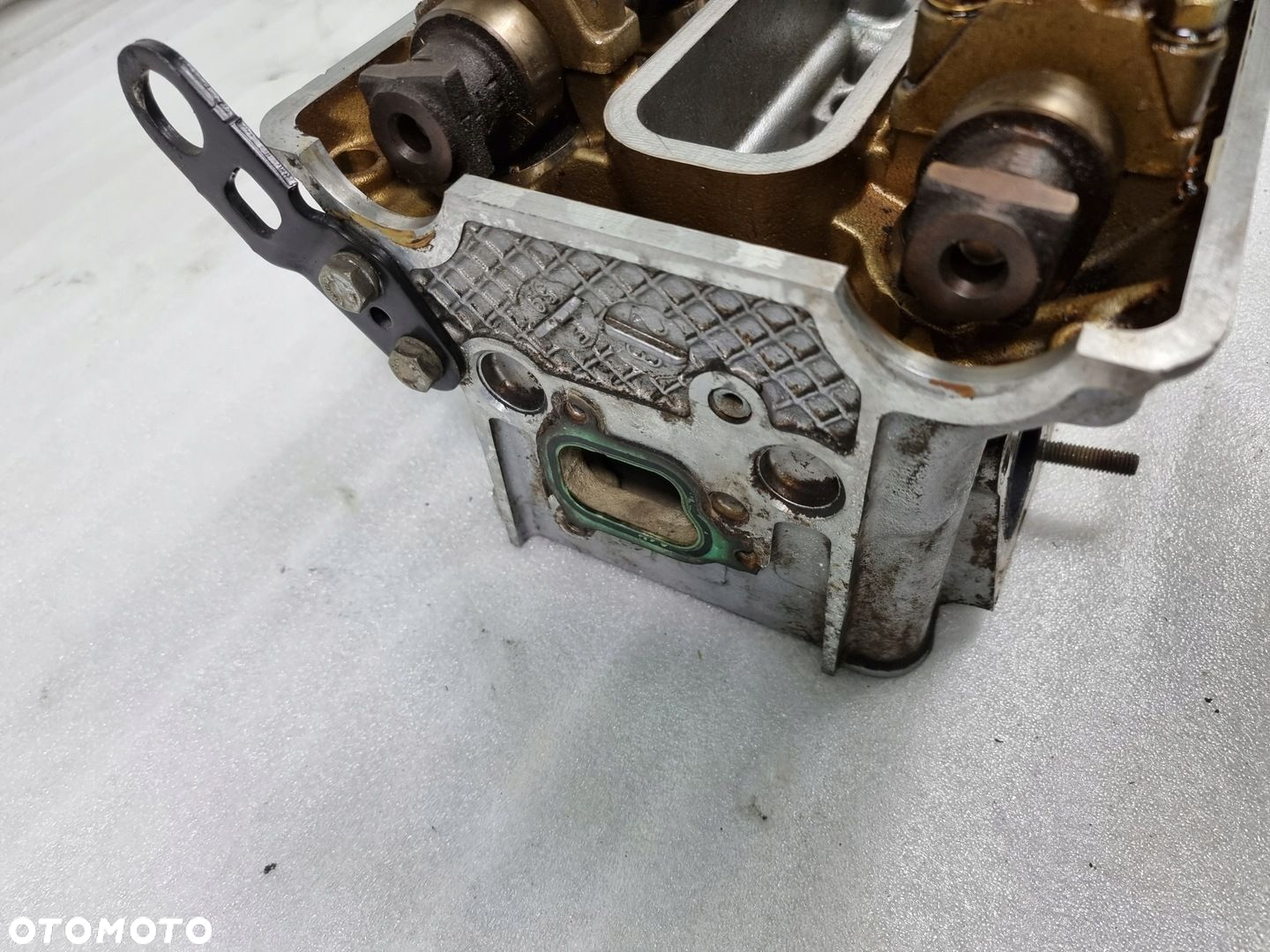 GŁOWICA PRAWA BMW E39 E38 M62 B35 3.5 V8 - 4