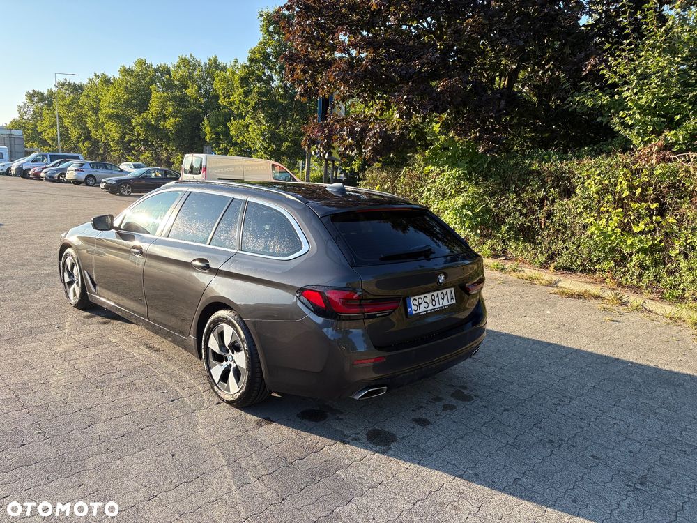 BMW Seria 5 520d mHEV - 5