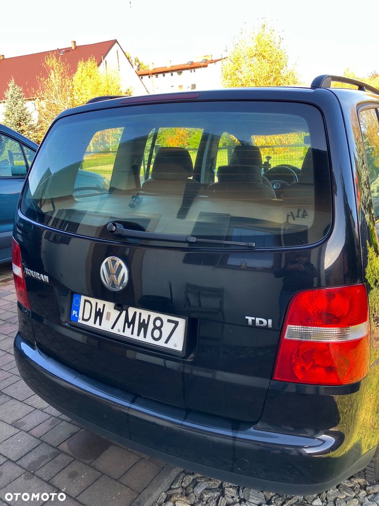 Volkswagen Touran 1.9 TDI DPF Conceptline - 11