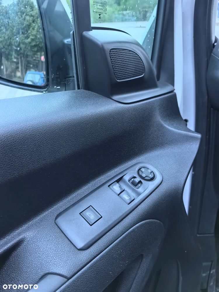 Opel Combo - 12