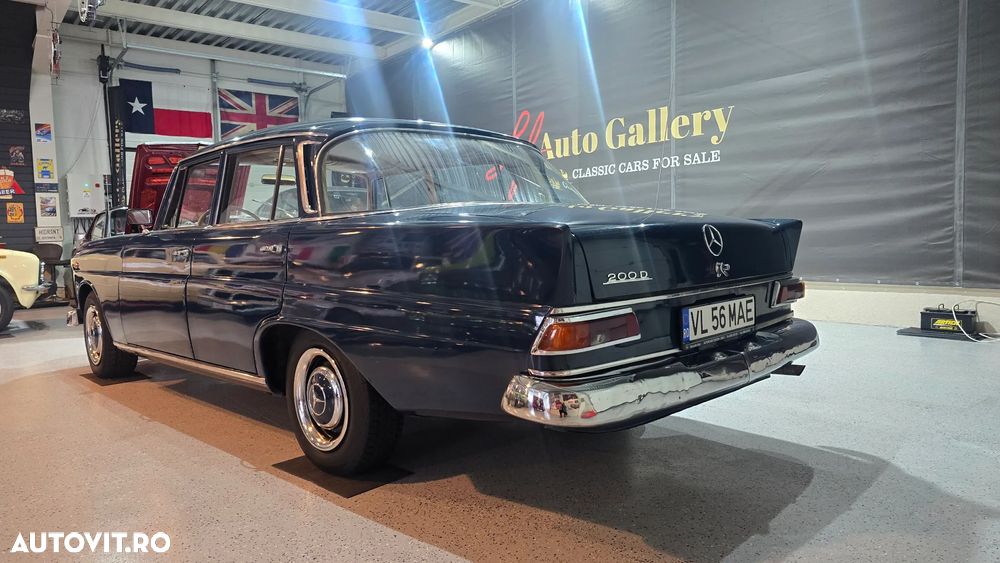 Mercedes-Benz W110/W111 - 3