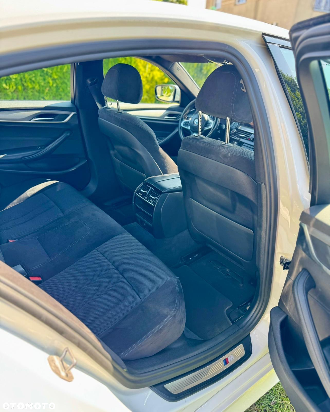 BMW Seria 5 520d xDrive - 9