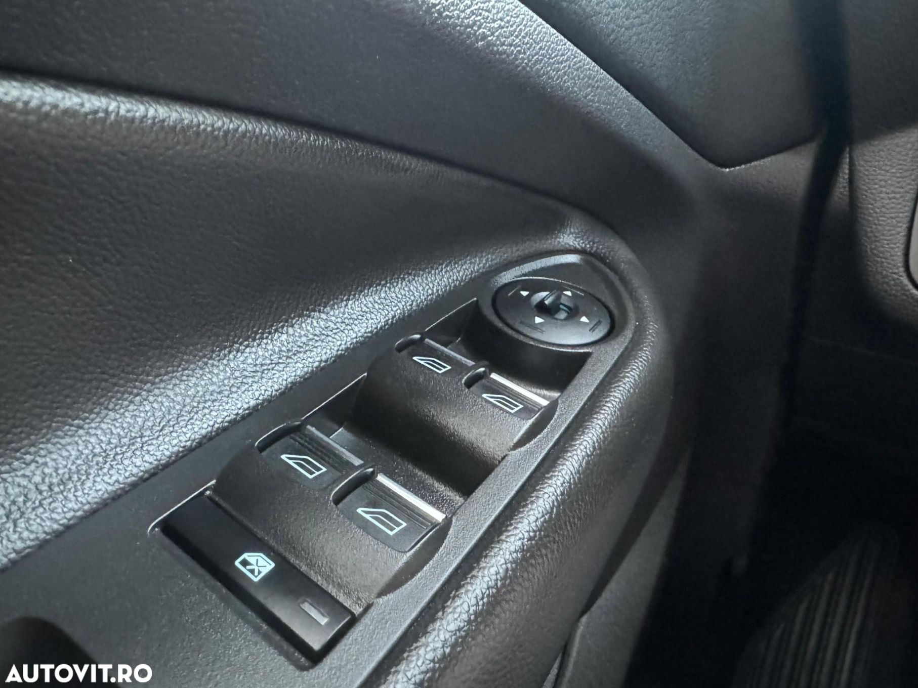 Ford Kuga 2.0 TDCi 4WD Trend - 22