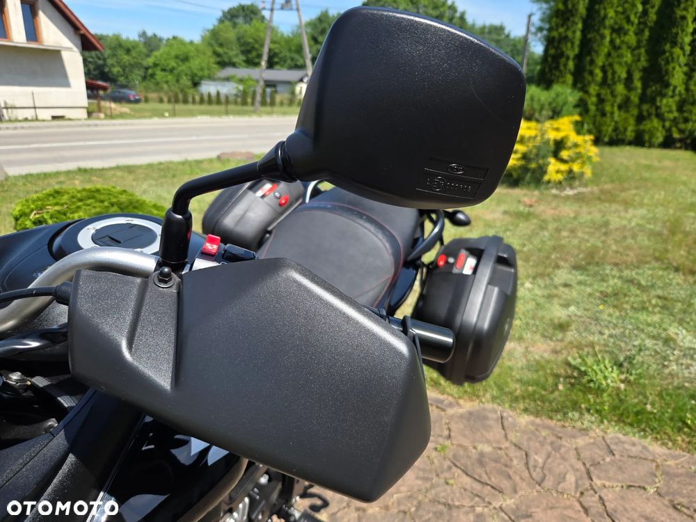 Suzuki V-STROM - 26