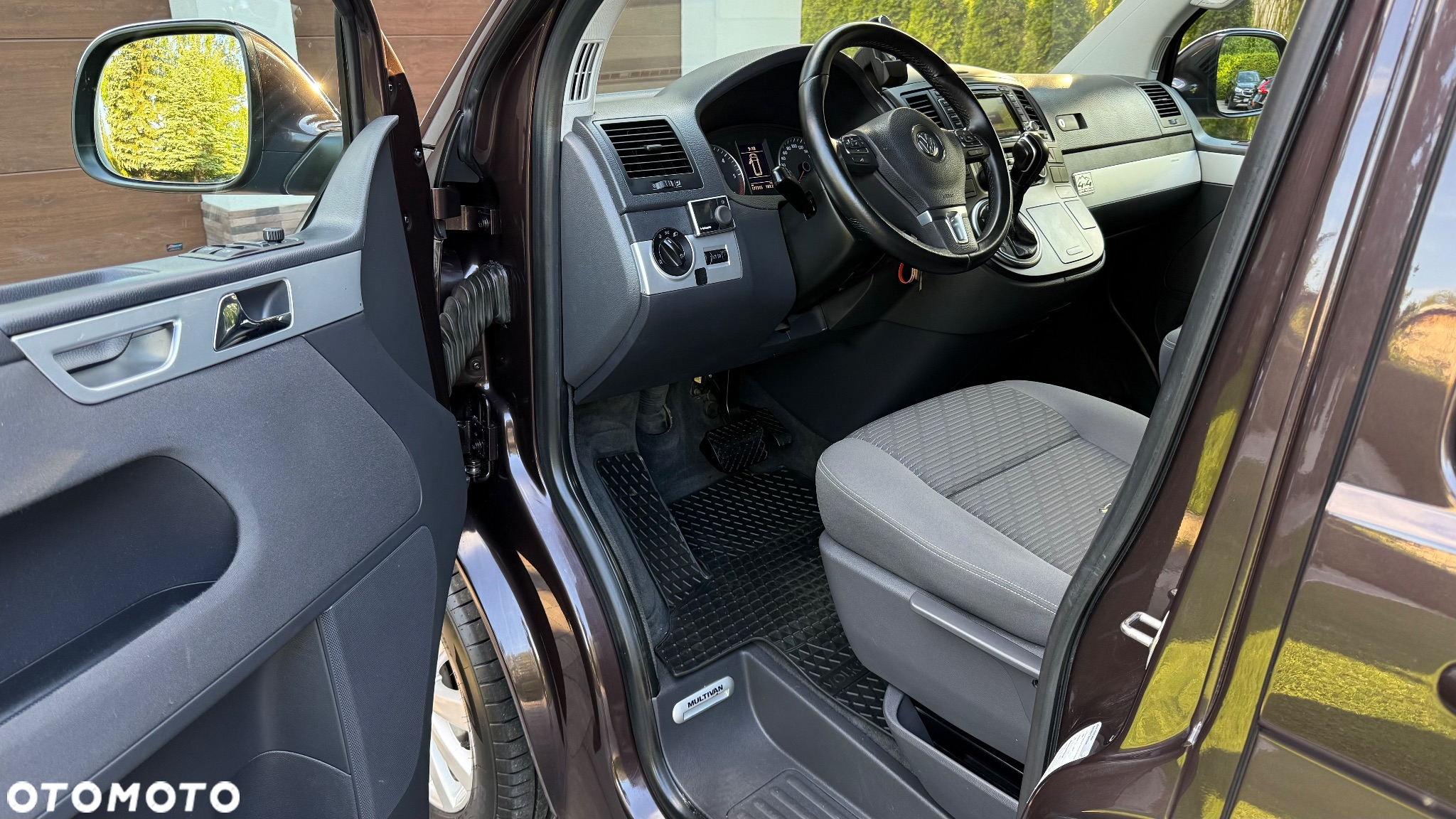Volkswagen Multivan - 6
