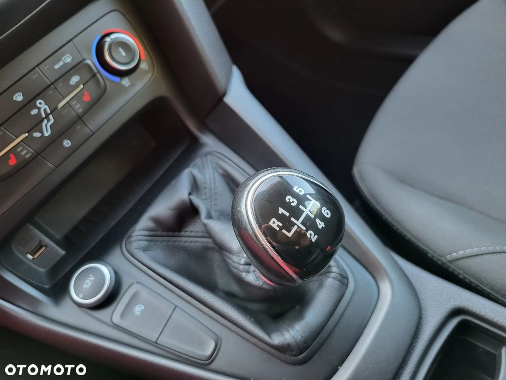 Ford Focus - 26