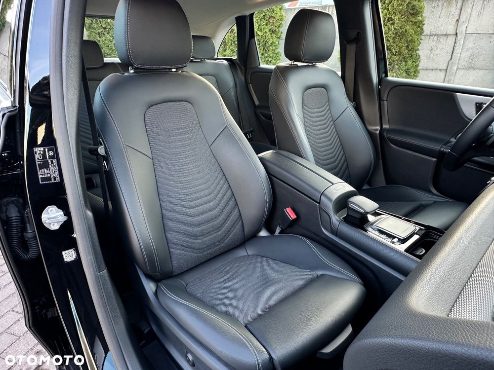 Mercedes-Benz Klasa B 180 7G-DCT Edition 2020 - 24
