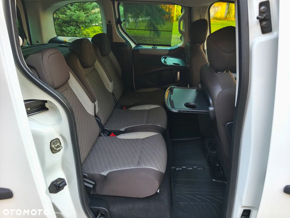 Ford Kuga 2.0 TDCi 4WD Titanium Plus - 16