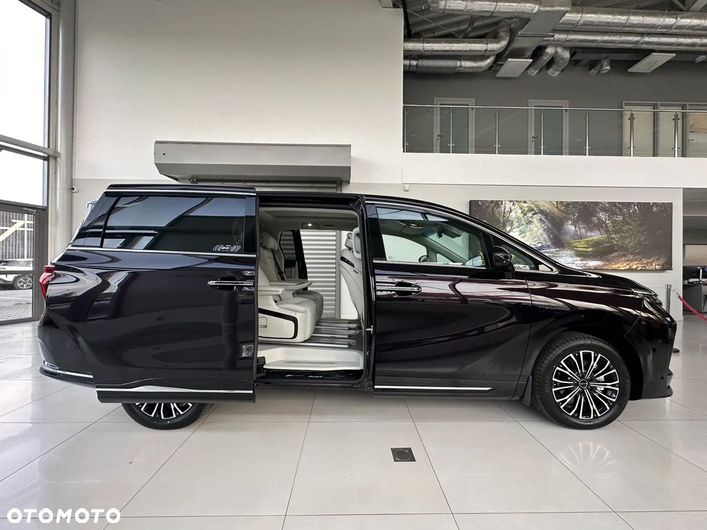 Forthing V-Tour U-Tour V9 / 1.5T HEV E-CVT - 6