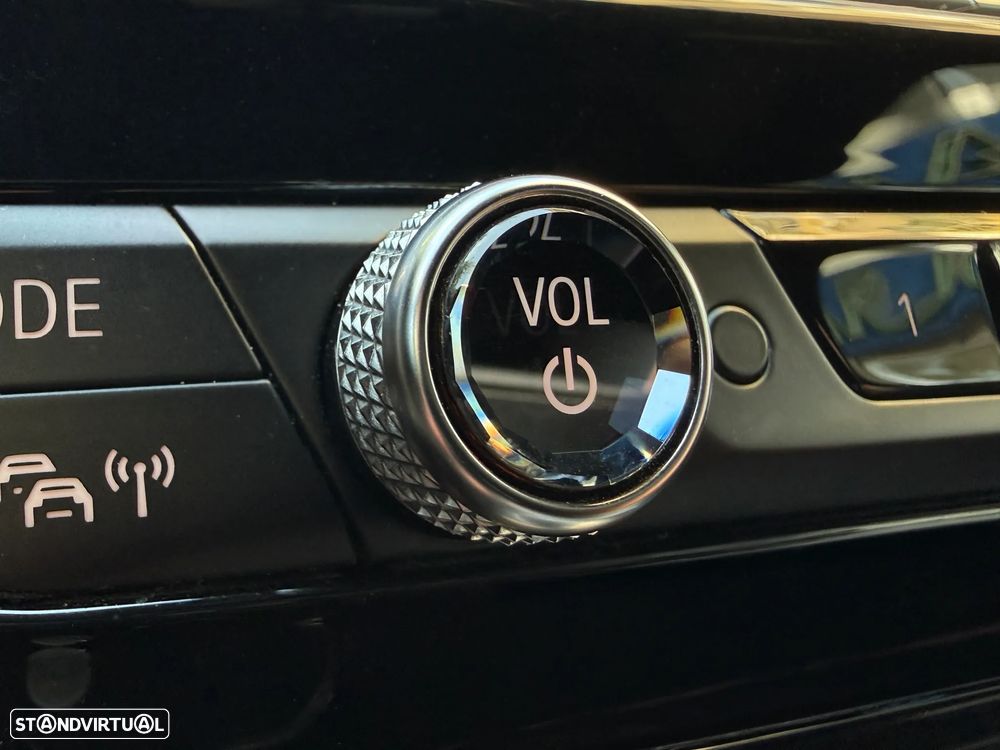 BMW 840 d xDrive Pack M - 15