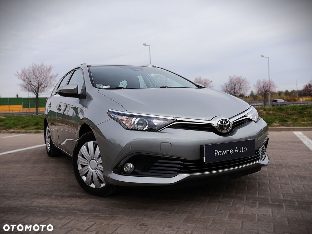 Toyota Auris 1.6 Premium Comfort - 5