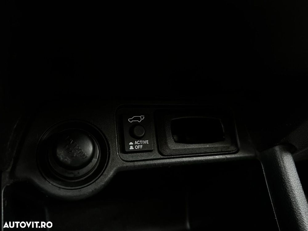 Mitsubishi Outlander - 20
