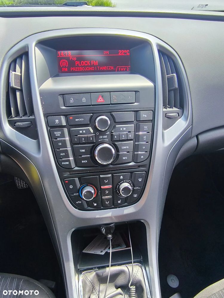 Opel Astra IV GTC 1.4 T Sport EU6 - 11