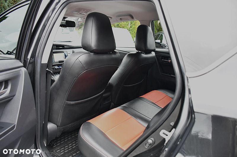 Toyota Auris Hybrid 135 Prestige - 20