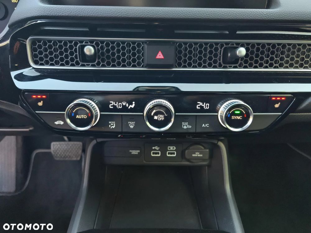 Honda Civic 2.0 i-MMD Elegance CVT - 28